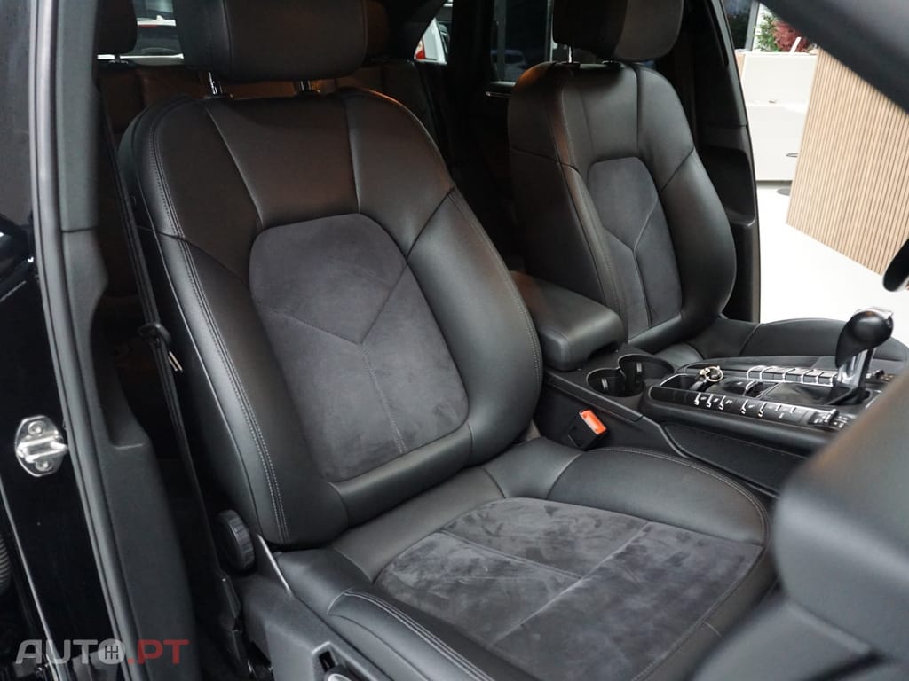 Porsche Macan PDK