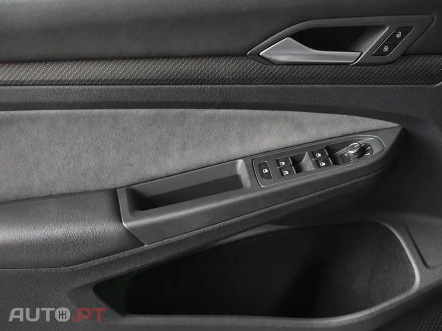 Volkswagen Golf 1.5 eTSI R-Line DSG