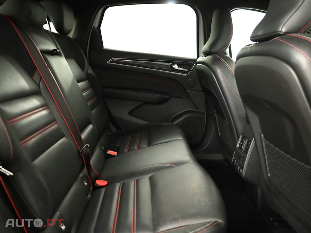 Renault Arkana Arkana 1.6 E-Tech R.S.Line