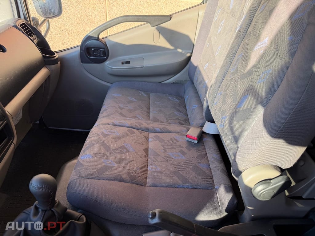 Nissan Cabstar 2.5 dCi 35.15/3 CD Comfort