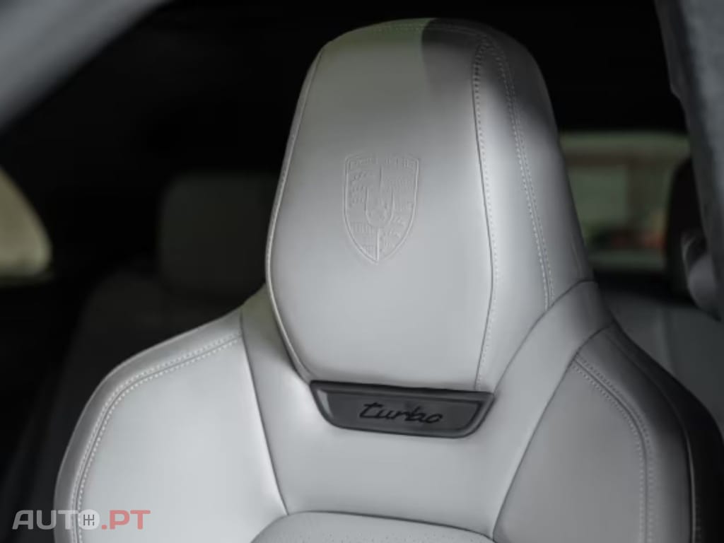 Porsche Macan Turbo I.V.A DEDUTÍVEL