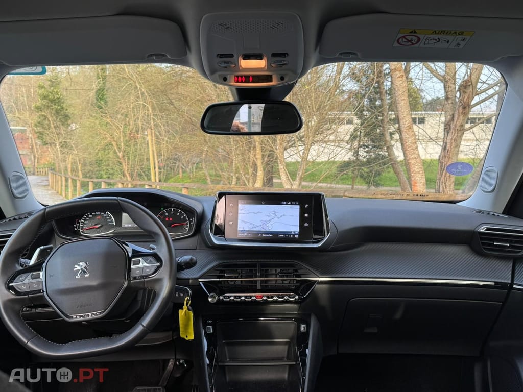 Peugeot 2008 1.2 PureTech Allure Pack EAT8