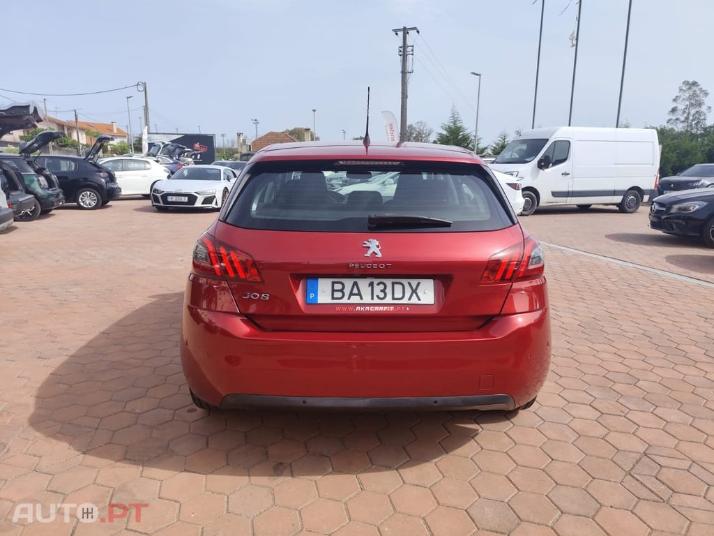 Peugeot 308 1.5 BlueHDi Allure EAT8