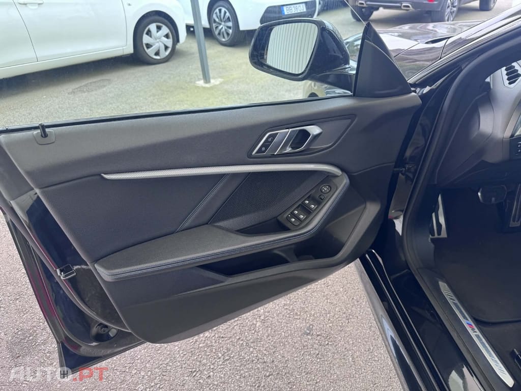 BMW 216 d Pack Desportivo M