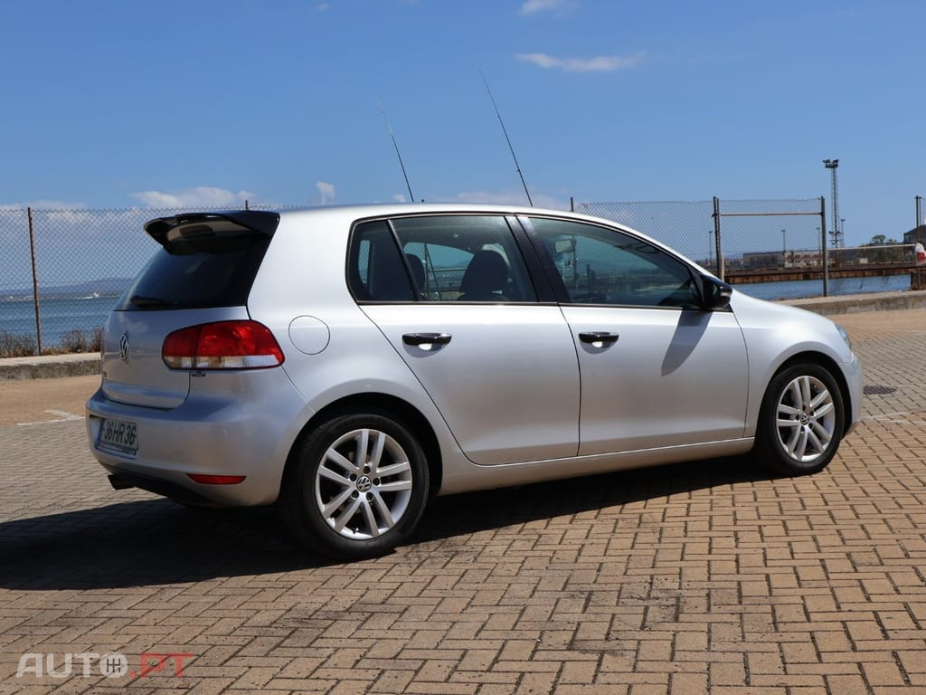 Volkswagen Golf 2.0 TDi Confortline