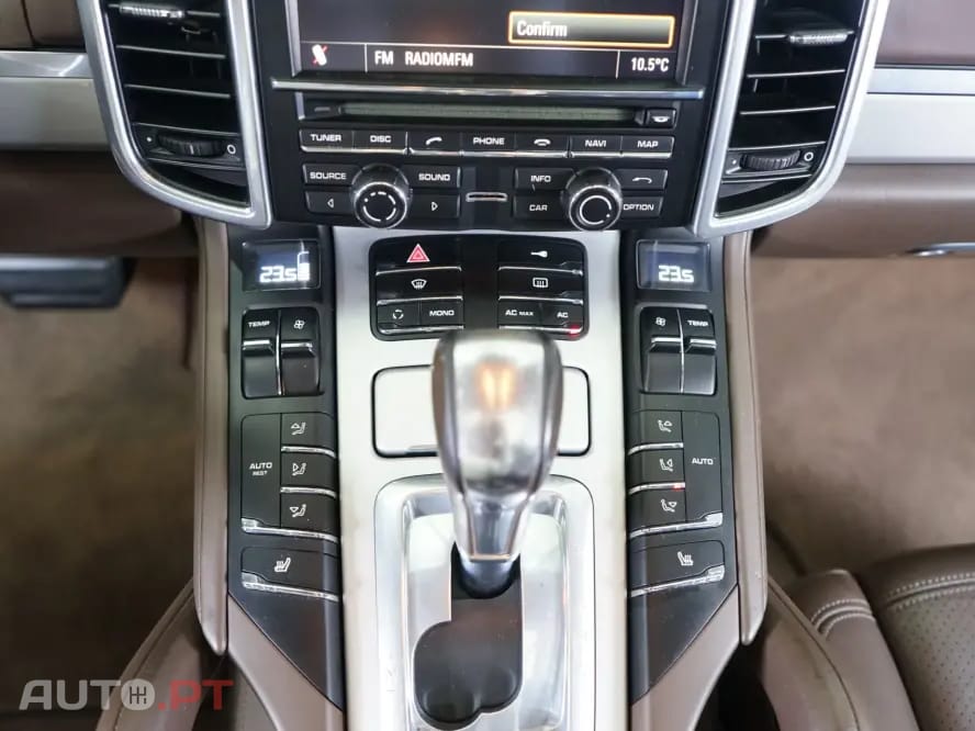 Porsche Cayenne Tiptronic