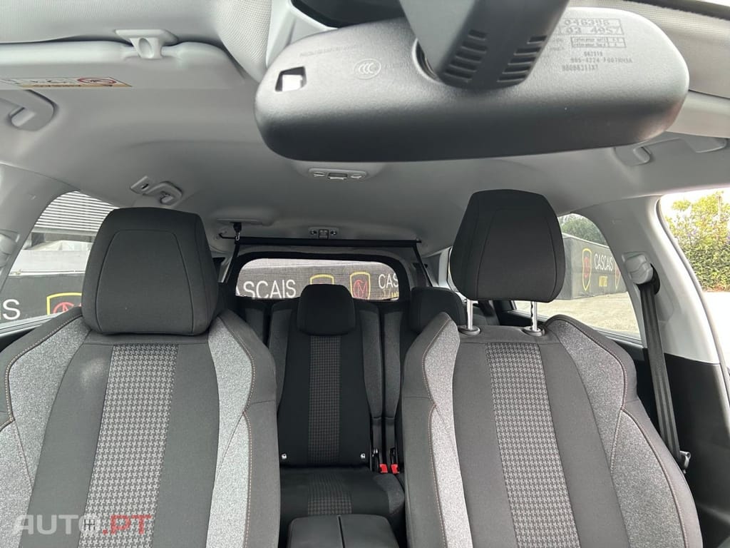 Peugeot 5008 1.5 BlueHDi Allure EAT8