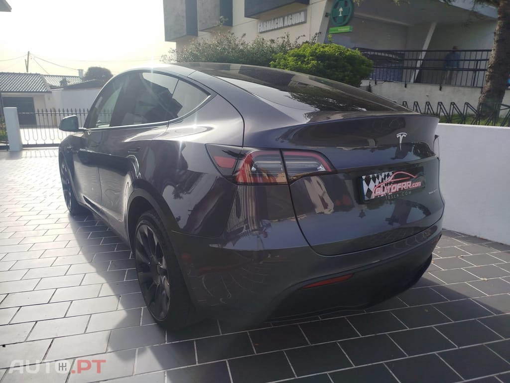 Tesla Model Y Long Range Tração Integral