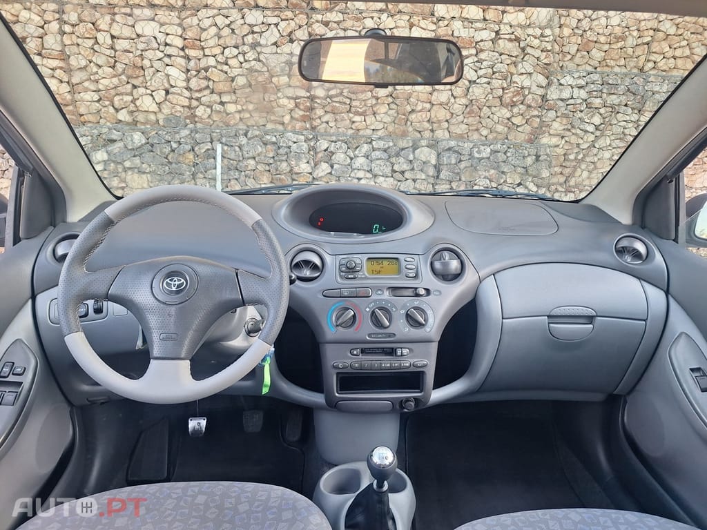 Toyota Yaris 1.0 Luna