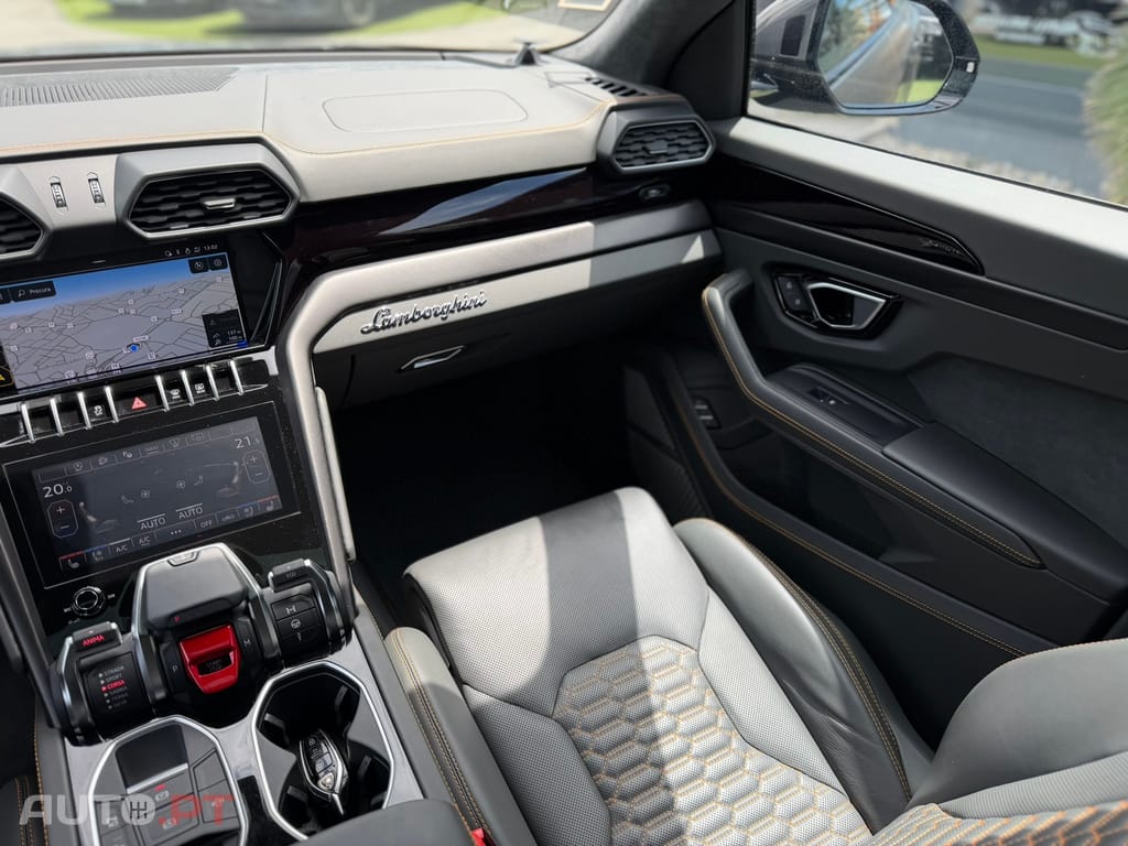 Lamborghini Urus 4.0 V8