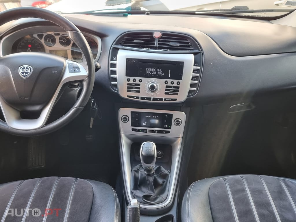 Lancia Delta 1.6 M-Jet Oro