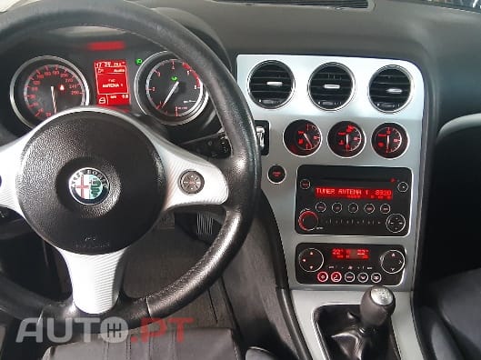 Alfa Romeo 159 Sportwagon Distinctive 1.9 JTDm 16V 150 CV
