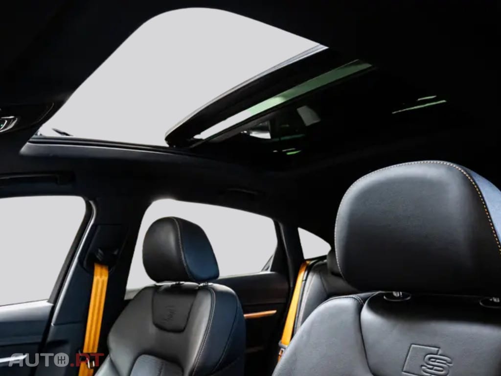Audi E-Tron I.V.A DEDUTIVEL 55 S LINE