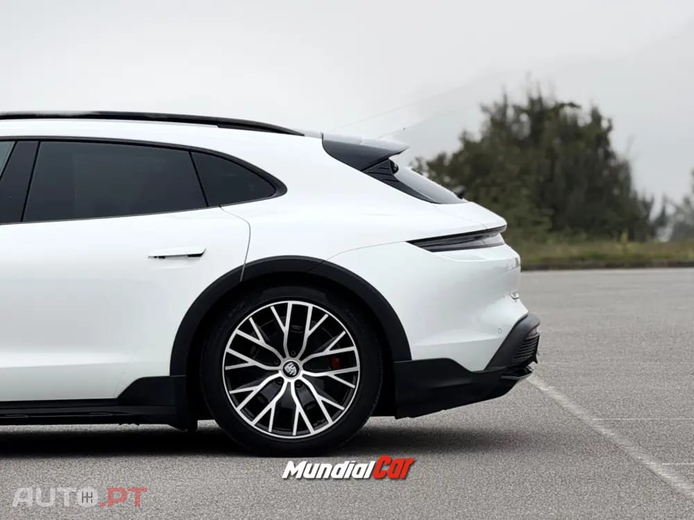 Porsche Taycan 4S