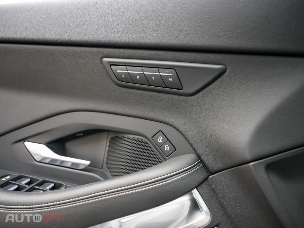 Jaguar E-Pace 1.5 P300e R-Dynamic SE AWD Aut.