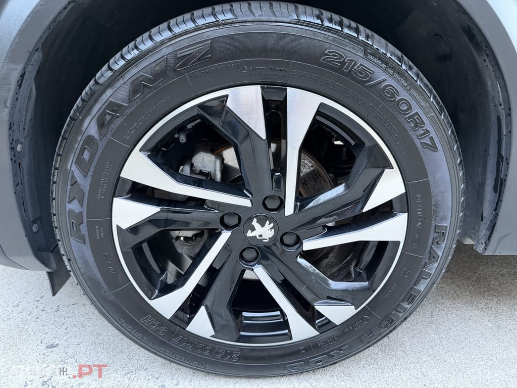 Peugeot 2008 1.5 BlueHDi Allure Pack