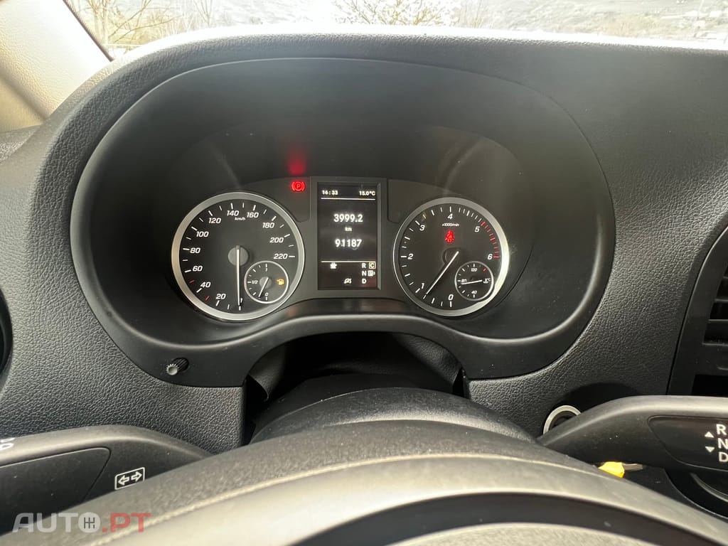 Mercedes-Benz Vito Outro