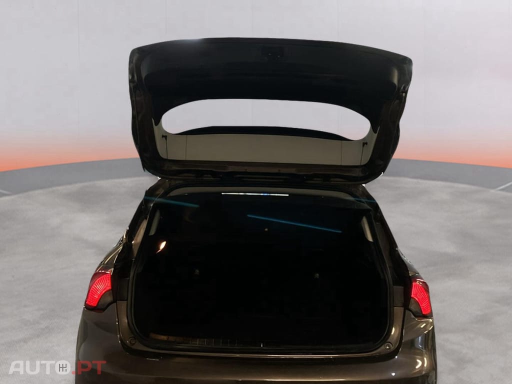 Fiat Tipo 1.3 M-Jet Lounge