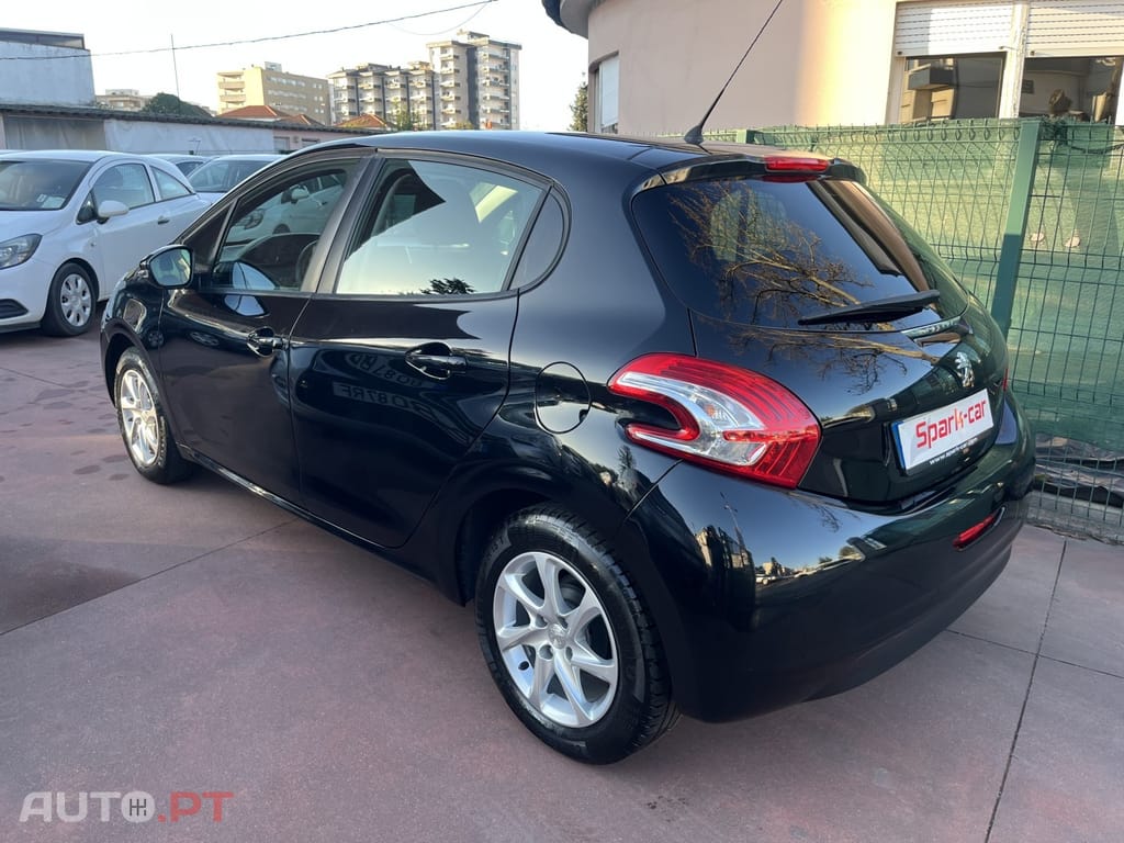 Peugeot 208 1.2 VTi Active