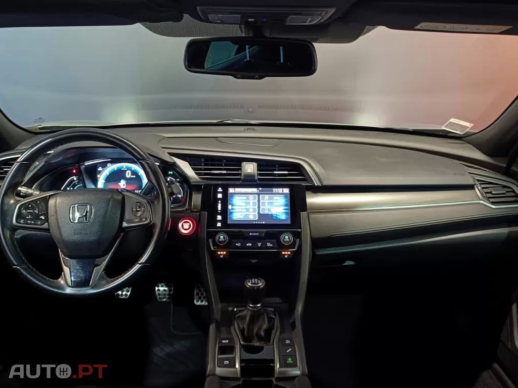 Honda Civic 1.0 i-VTEC Elegance