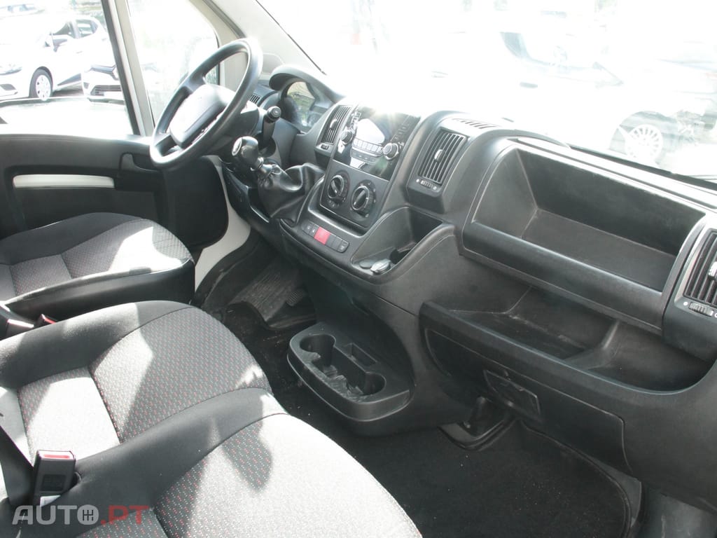 Peugeot Boxer 2.2 BlueHDi 330 L1H1 Pro