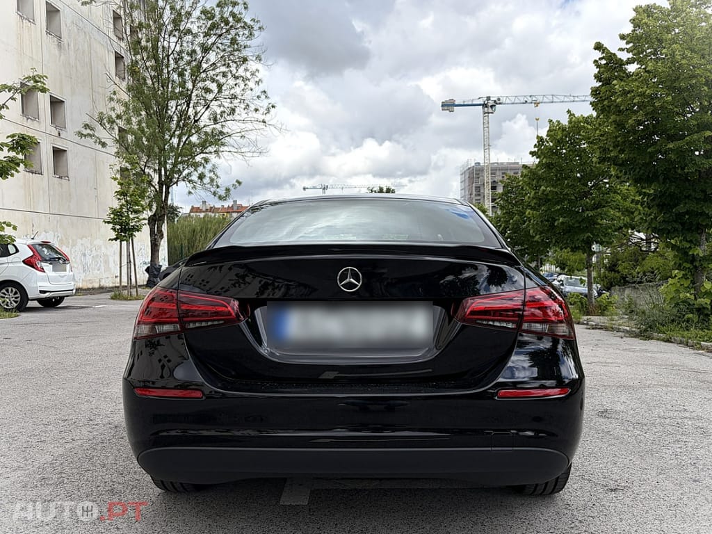 Mercedes-Benz A 180 d limousine 88000kms