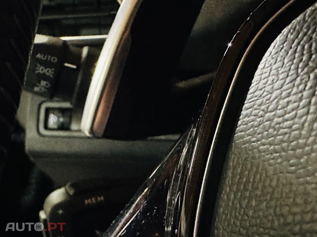 Peugeot 3008 PureTech 130 Stop & Start GPF EAT8 Active