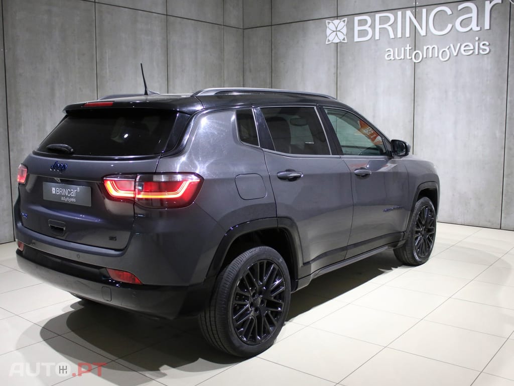 Jeep Compass 1.3 T4 4xe Auto S