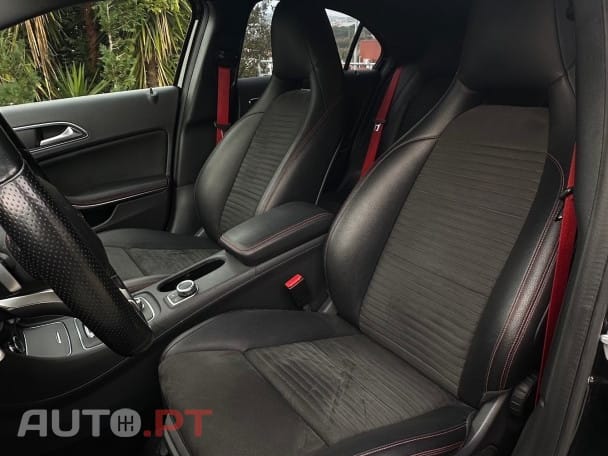 Mercedes-Benz A 45 AMG 4Matic Speedshift 7G-DCT