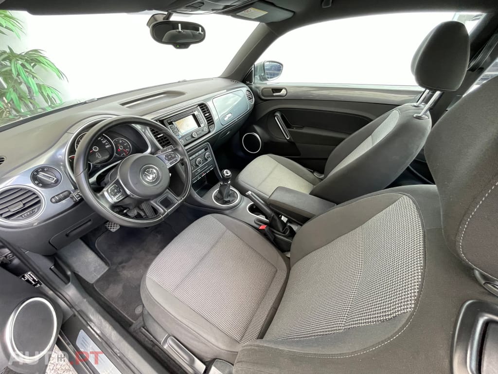 Volkswagen New Beetle 1.6 TDI DPF Fender Edition