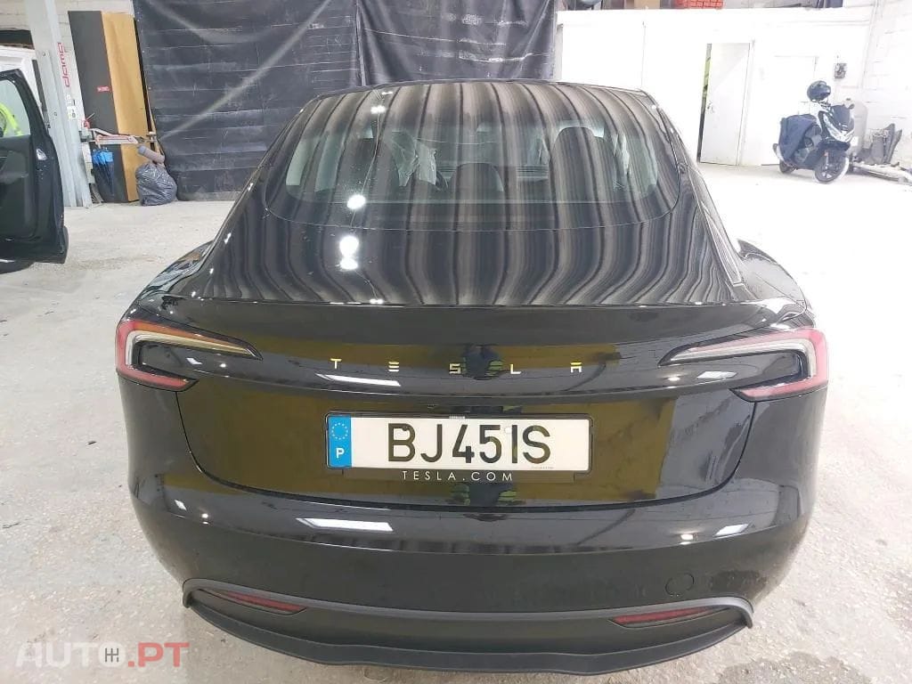 Tesla Model 3 Tração Traseira Premium