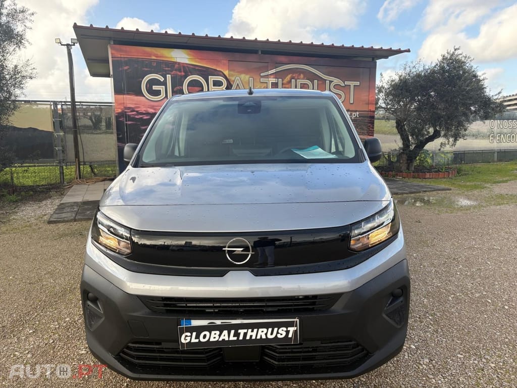 Opel Combo 1.5 Blue Hdi EAT6