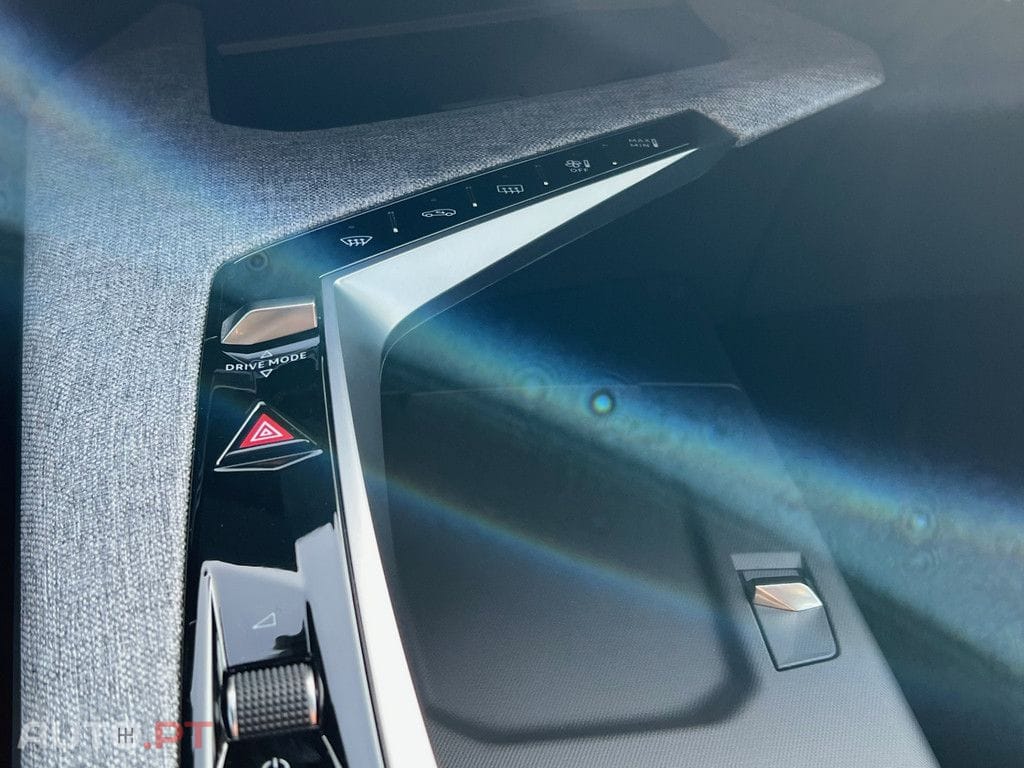 Peugeot E-5008 I.V.A DEDUTÍVEL GT