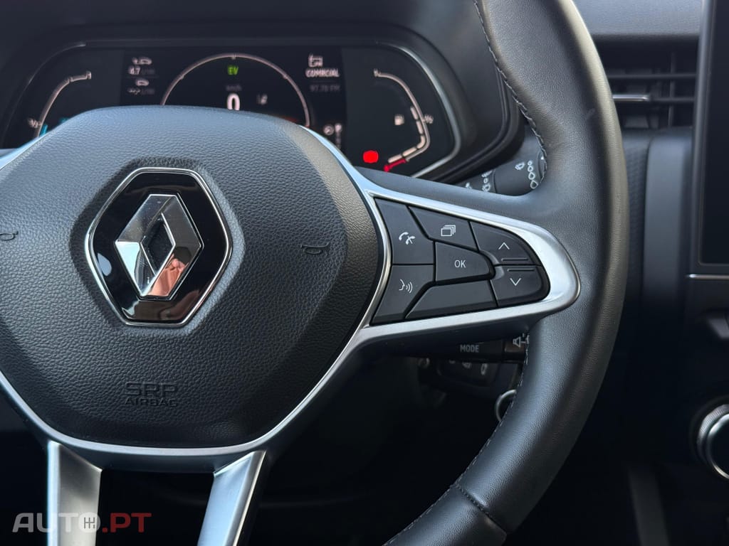 Renault Clio 1.6 E-Tech Full Hybrid Engineered