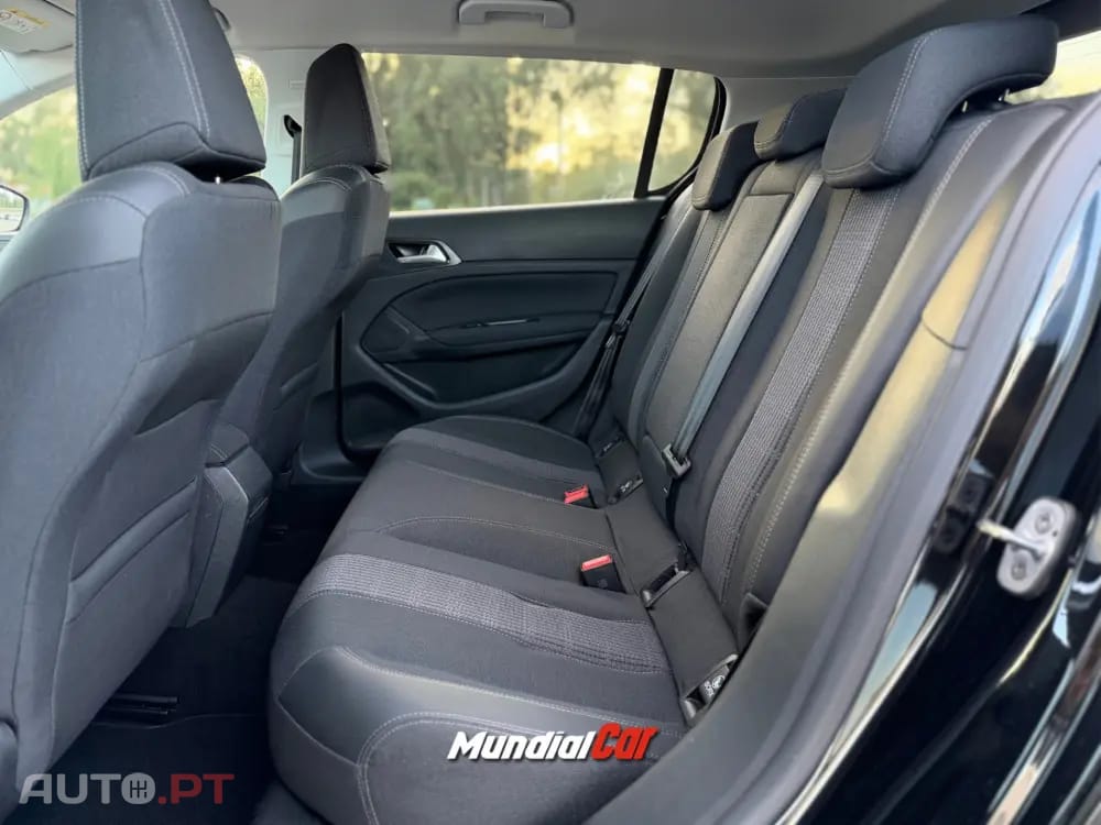Peugeot 308 1.2 PureTech Allure EAT8