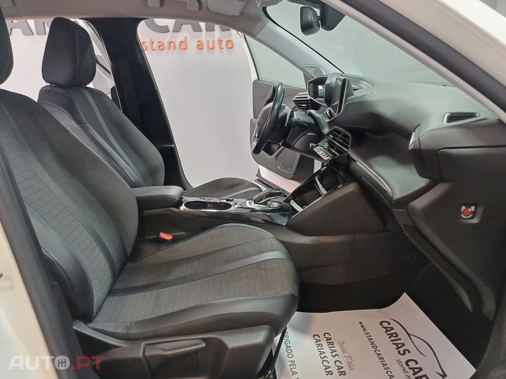 Peugeot 2008 1.2 PureTech Allure EAT8
