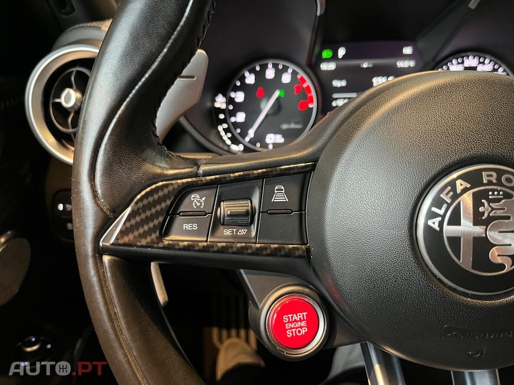 Alfa Romeo Giulia Quadrifoglio bi-turbo 510cv