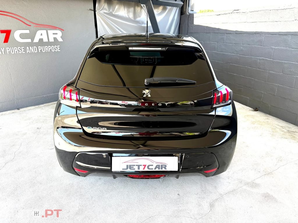 Peugeot E-208 50 kWh GT