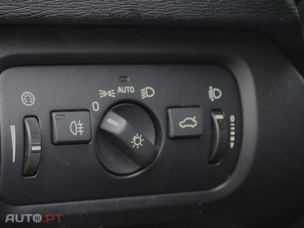 Volvo V40 1.6 D2 Momentum Eco