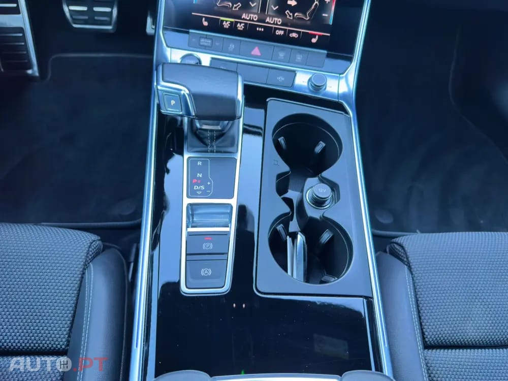 Audi A6 Avant 40 TDI S line S tronic