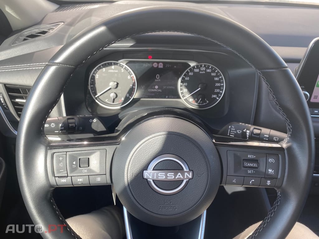Nissan Qashqai 1.3 DIG-T Premiere Edition