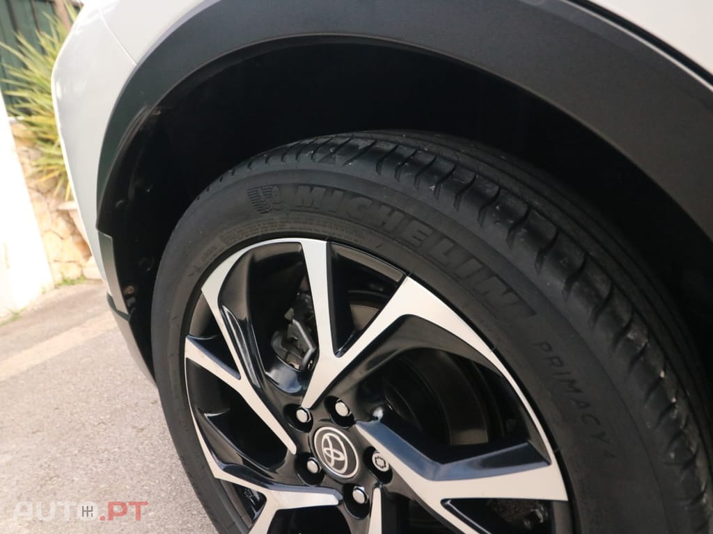 Toyota C-HR 1.8 Hybrid Exclusive+P.Luxury