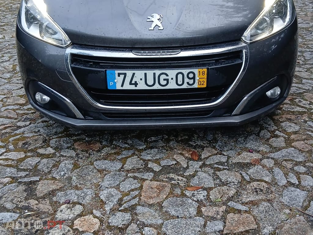 Peugeot 208 CCBHW6