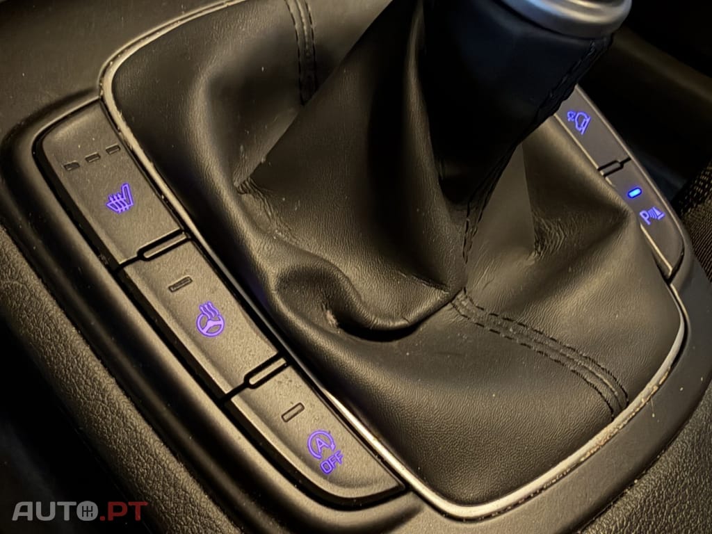 Hyundai Kauai 1.0 T-GDi Premium Pele/Tec Lima+Nav+Vision