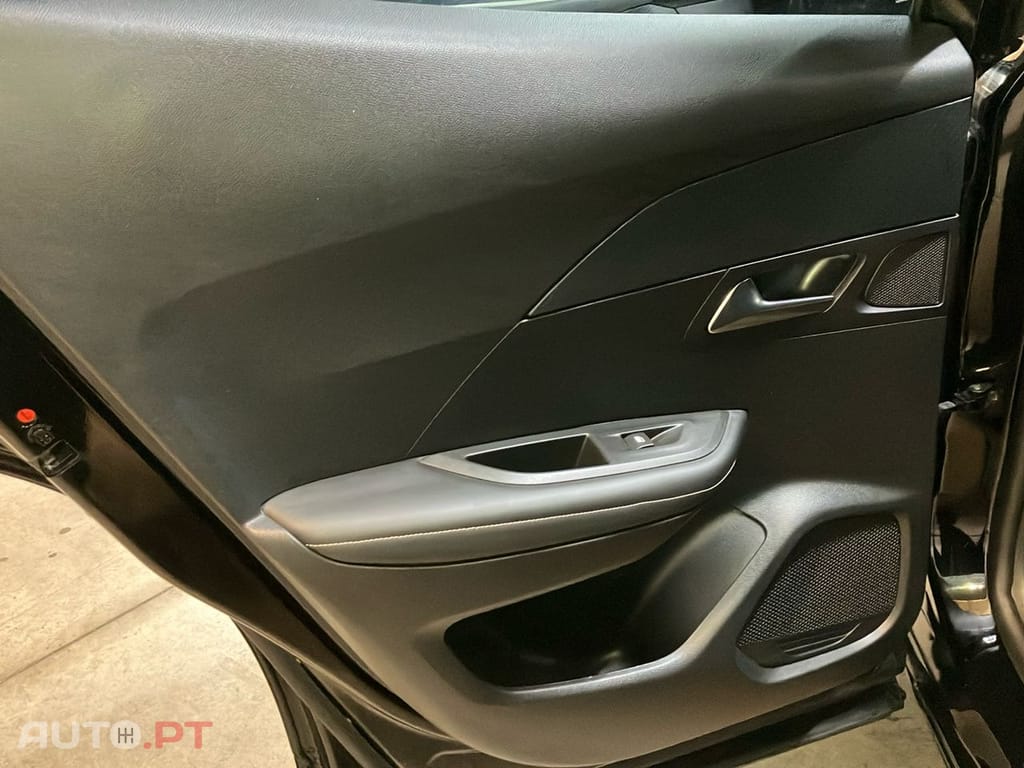 Peugeot E-2008 54 kWh Allure