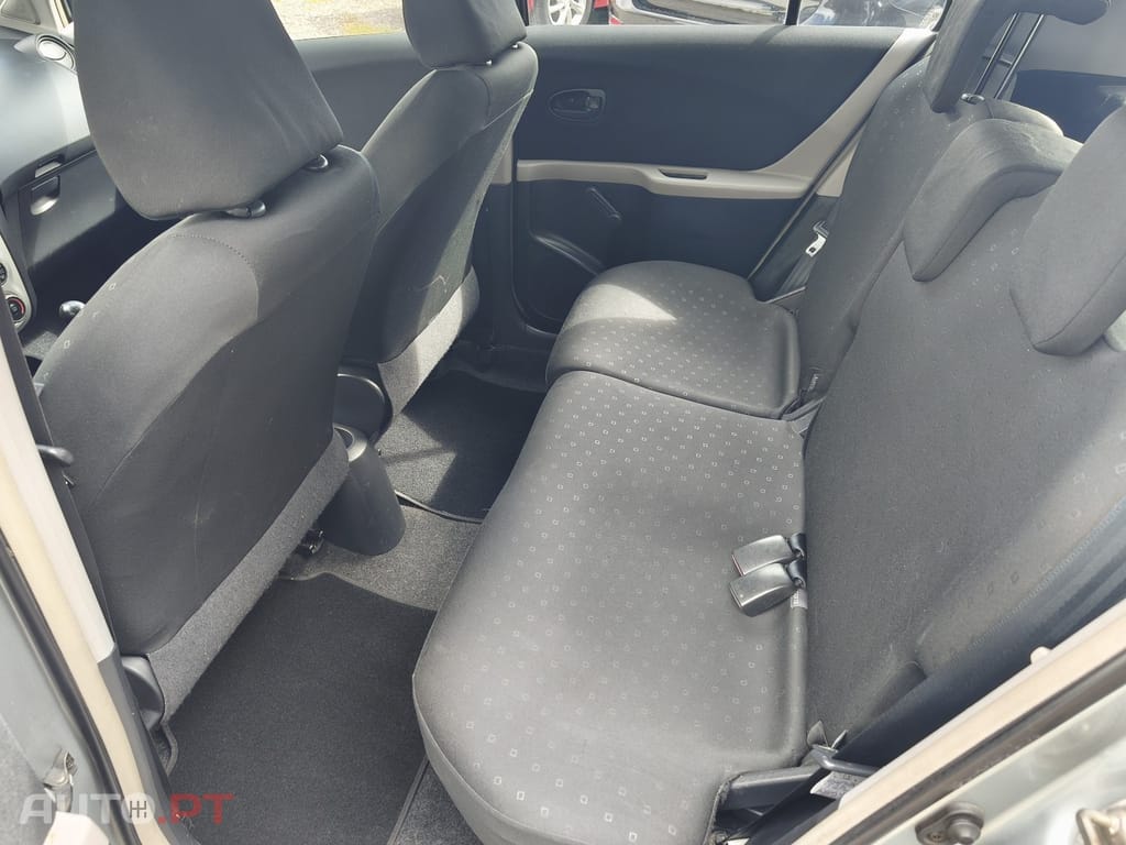 Toyota Yaris 1.0 VVT-i