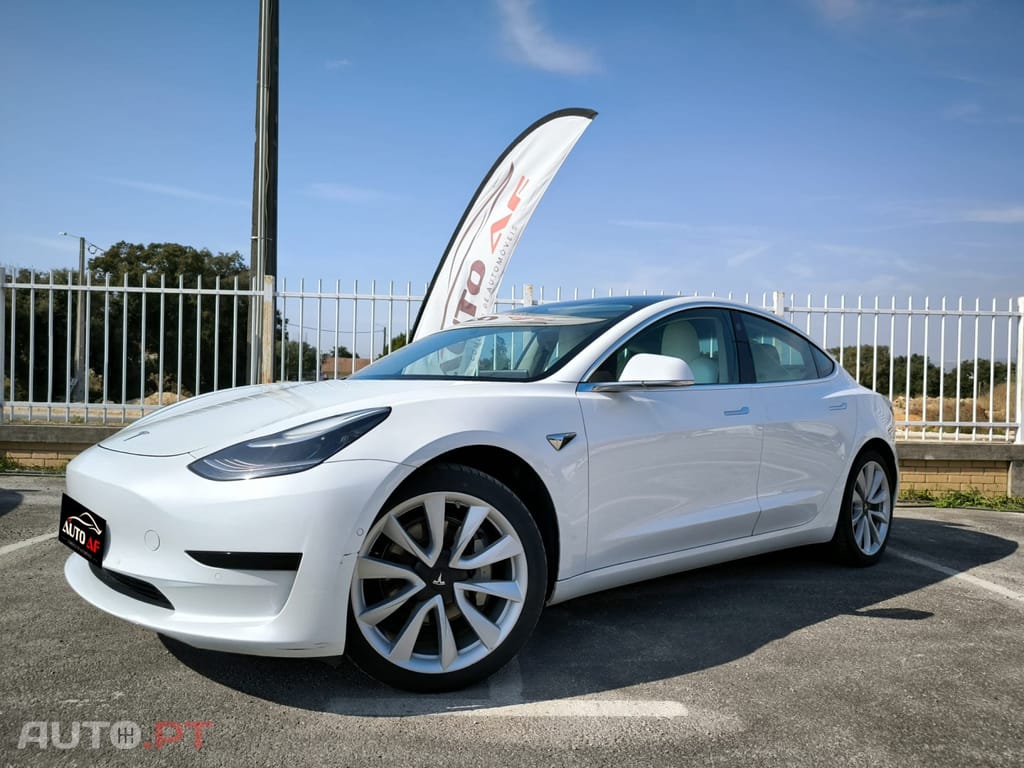 Tesla Model 3 Standard Range Plus RWD