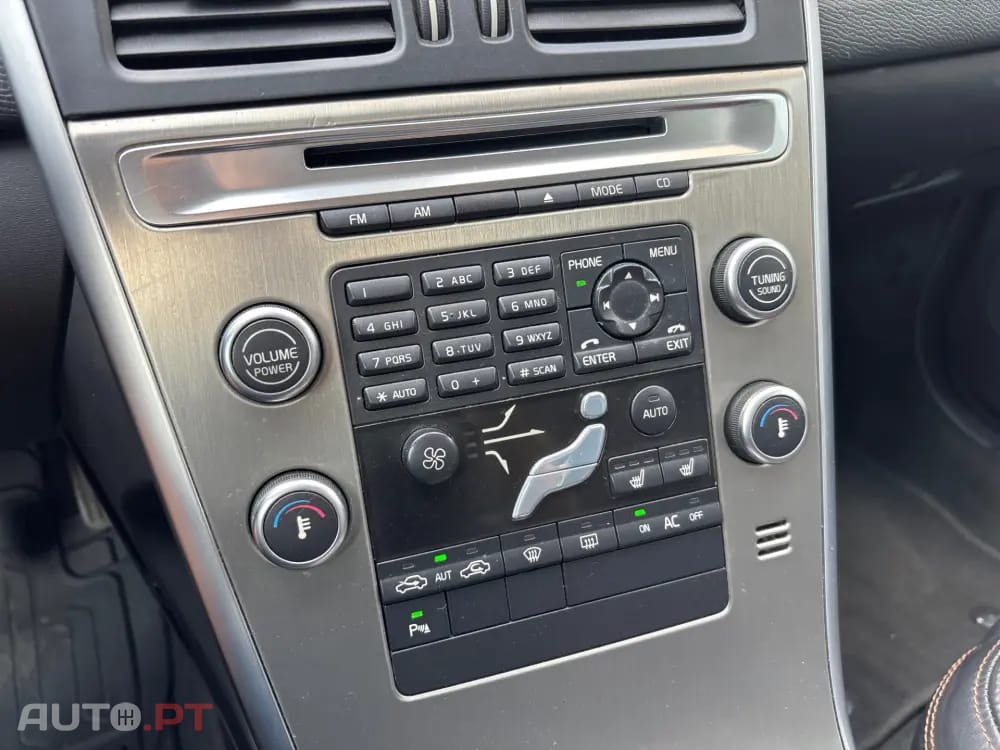 Volvo XC60 2.4 D Drive Momentum