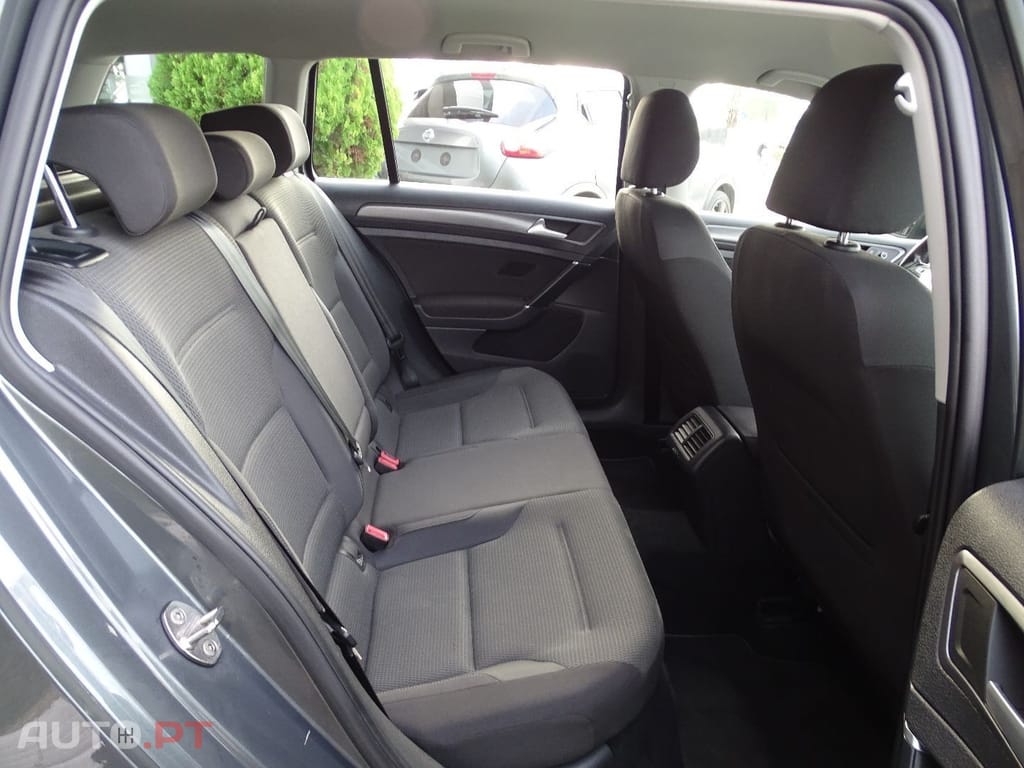 Volkswagen Golf Variant 1.6 TDi Confortline