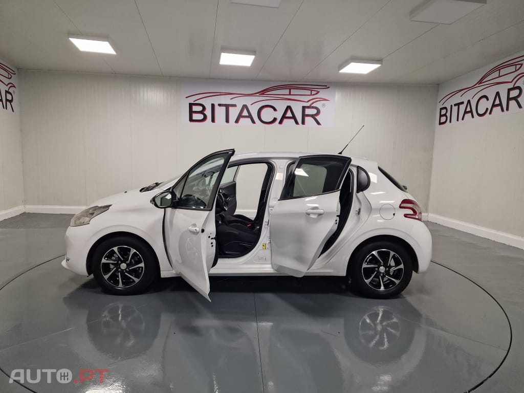 Peugeot 208 1.4 HDi Active